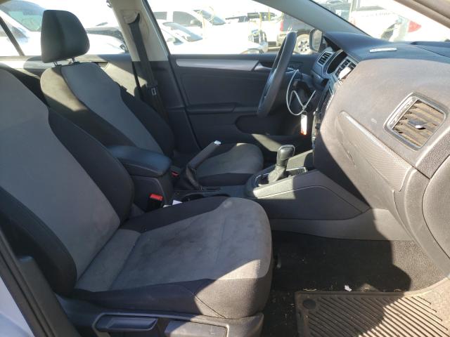 Photo 5 from auction – 2018 VOLKSWAGEN JETTA S with VIN 3VW2B7AJ8JM263268