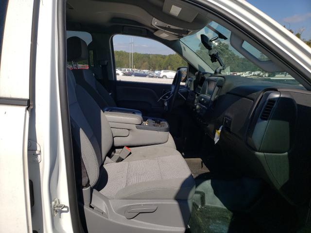 Photo 5 from auction – 2018 CHEVROLET SILVERADO with VIN 1GCRCPECXJZ289444