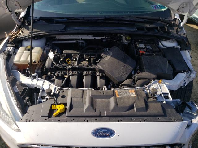 Photo 7 from auction – 2015 FORD FOCUS SE with VIN 1FADP3F22FL343400