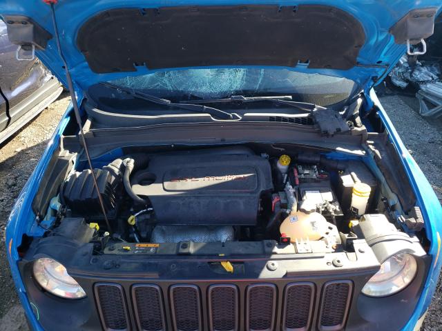 Photo 7 from auction – 2015 JEEP RENEGADE T with VIN ZACCJBCT0FPB74186