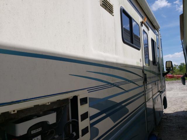 Photo 5 from auction – 2000 FLEETWOOD PACE ARROW with VIN 3FCNF53S3YJA09316