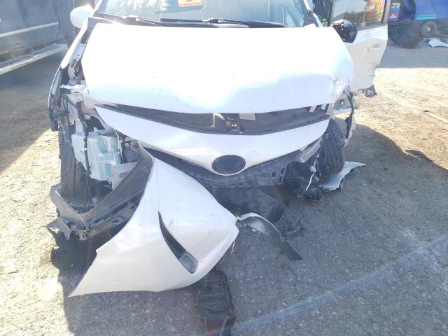 Photo 9 from auction – 2016 TOYOTA PRIUS V with VIN JTDZN3EU9GJ048316