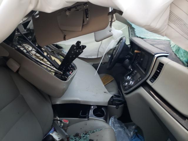 Photo 5 from auction – 2017 TOYOTA SIENNA XLE with VIN 5TDDZ3DCXHS158819