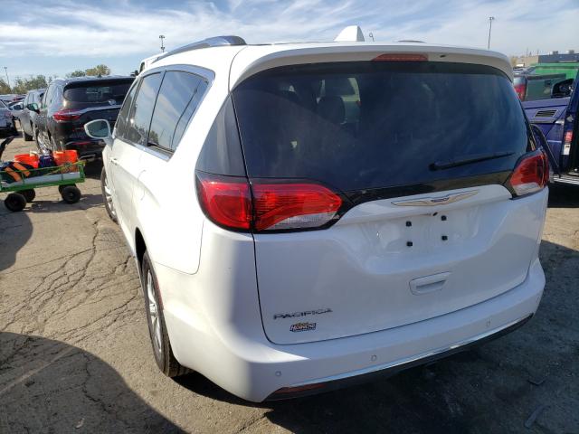 Photo 3 from auction – 2018 CHRYSLER PACIFICA T with VIN 2C4RC1EG2JR260790