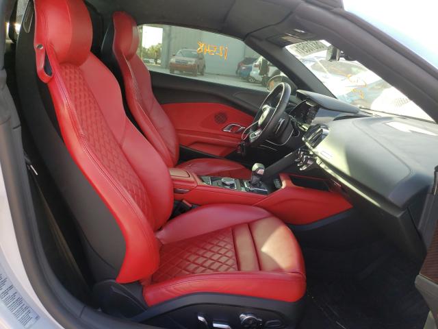 Photo 5 from auction – 2018 AUDI R8 SPYDER with VIN WUA4BCFX3J7900419