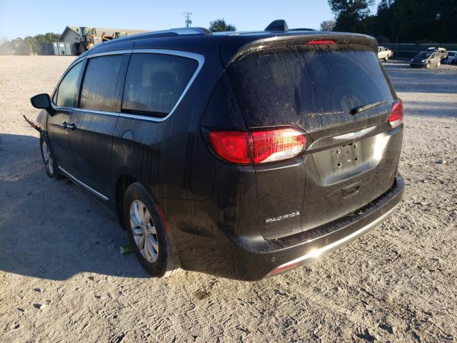 Photo 3 from auction – 2018 CHRYSLER PACIFICA T with VIN 2C4RC1EG7JR132402