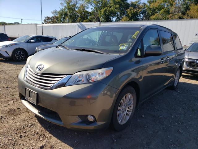 Photo 2 from auction – 2011 TOYOTA SIENNA XLE with VIN 5TDYK3DC0BS061058