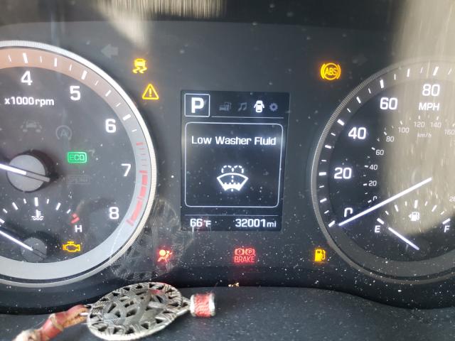 Photo 8 from auction – 2017 HYUNDAI TUCSON LIM with VIN KM8J3CA42HU550816