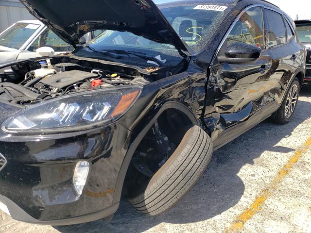 Photo 9 from auction – 2020 FORD ESCAPE SEL with VIN 1FMCU9H64LUB22951