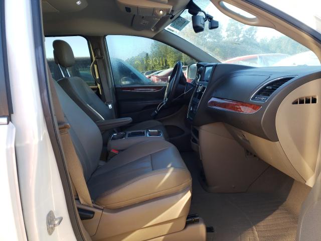 Photo 5 from auction – 2014 CHRYSLER TOWN & COU with VIN 2C4RC1BG2ER364707