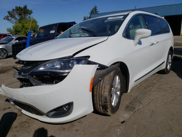 Photo 2 from auction – 2018 CHRYSLER PACIFICA T with VIN 2C4RC1EG2JR260790