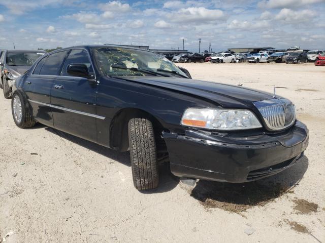 LINCOLN TOWN CAR S 2008 with VIN 2LNHM85V68X636201 - Photo from auction