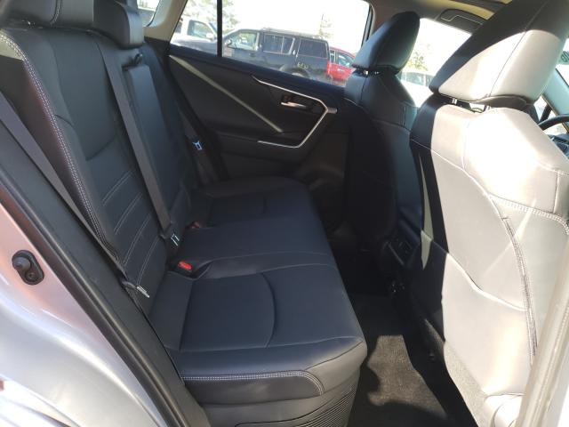 Photo 6 from auction – 2019 TOYOTA RAV4 LIMIT with VIN JTMDWRFV5KD028623