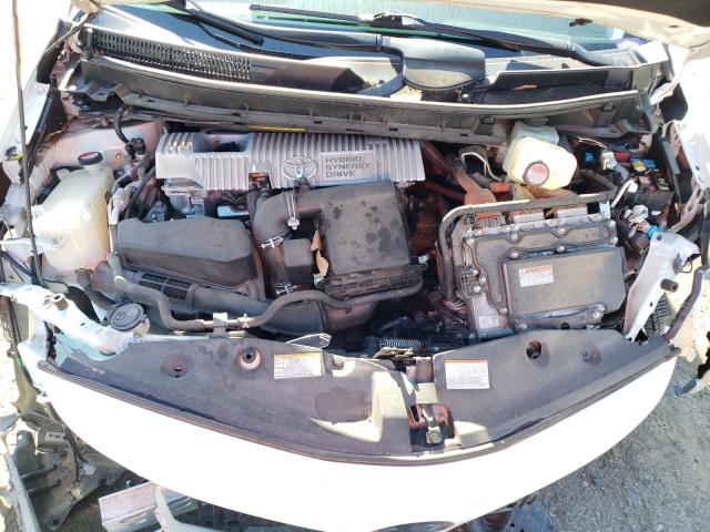 Photo 7 from auction – 2016 TOYOTA PRIUS V with VIN JTDZN3EU9GJ048316