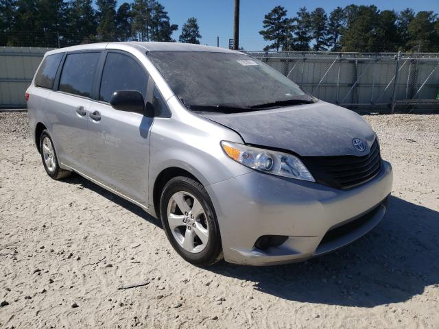 TOYOTA SIENNA 2017 with VIN 5TDZZ3DCXHS781766 - Photo from auction
