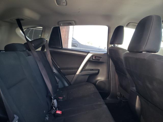 Photo 6 from auction – 2015 TOYOTA RAV4 LE with VIN JTMZFREV7FJ051349