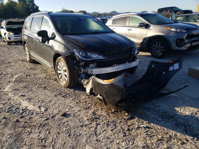 CHRYSLER PACIFICA T 2018 with VIN 2C4RC1EG7JR132402 - Photo from auction