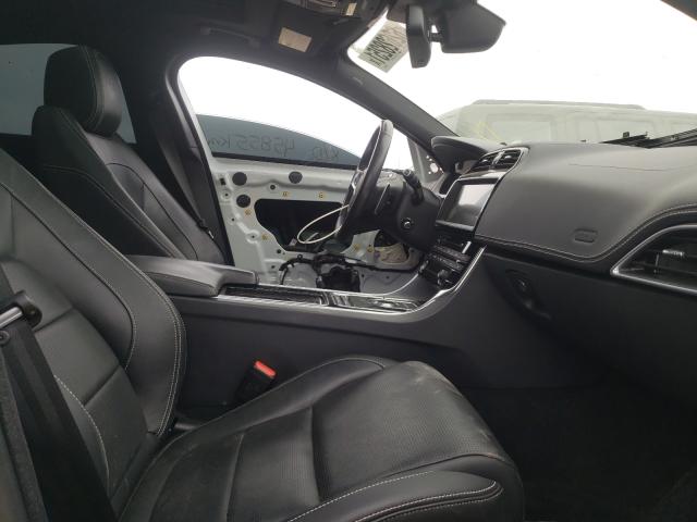 Photo 5 from auction – 2018 JAGUAR XE S with VIN SAJAM4FV2JCP17553