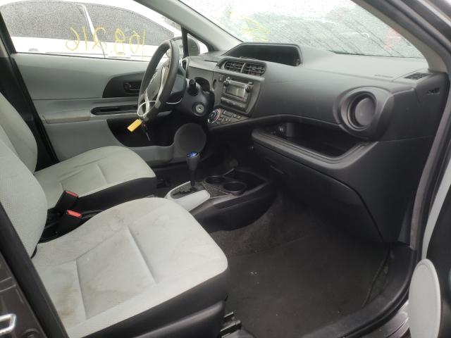 Photo 5 from auction – 2013 TOYOTA PRIUS C with VIN JTDKDTB33D1052700