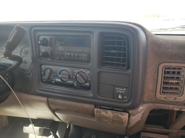 Photo 9 from auction – 2001 CHEVROLET SILVERADO with VIN 1GBHC24U51E209746