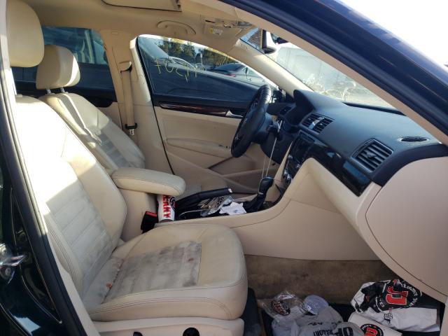 Photo 5 from auction – 2015 VOLKSWAGEN PASSAT SEL with VIN 1VWCT7A35FC072502