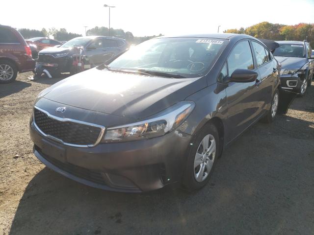 Photo 2 from auction – 2017 KIA FORTE LX with VIN 3KPFK4A73HE147990