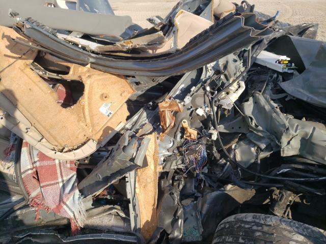 Photo 5 from auction – 2001 TOYOTA AVALON XL with VIN 4T1BF28B01U146073