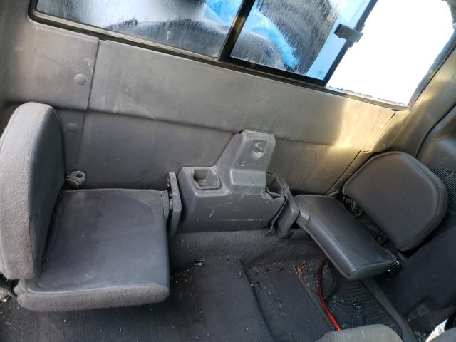 Photo 6 from auction – 2002 FORD RANGER SUP with VIN 1FTZR45EX2PA47507