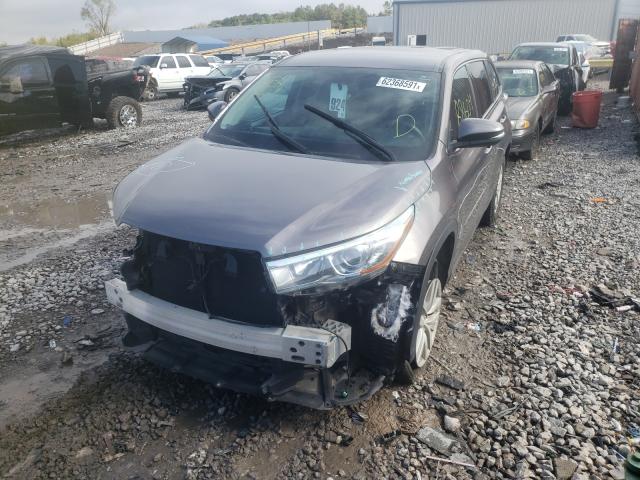 Photo 2 from auction – 2015 TOYOTA HIGHLANDER with VIN 5TDZKRFHXFS102558