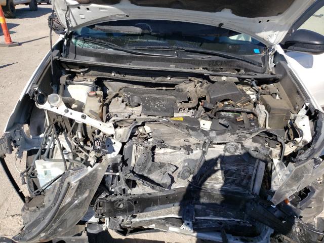 Photo 7 from auction – 2014 TOYOTA RAV4 LE with VIN JTMBFREVXEJ009144