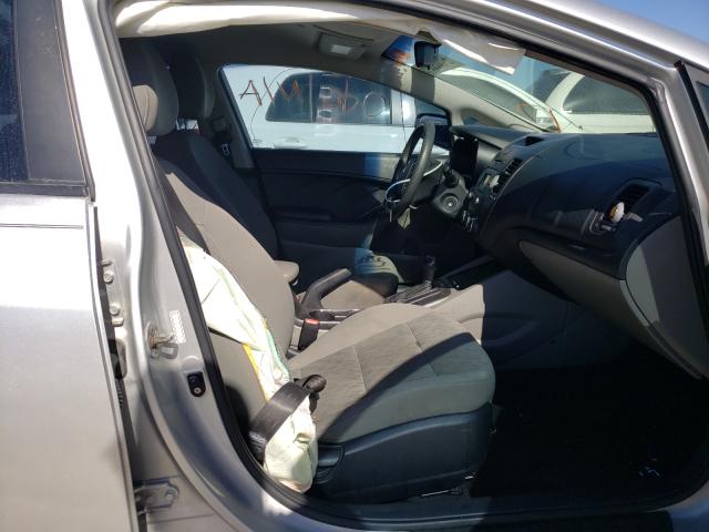 Photo 5 from auction – 2014 KIA FORTE LX with VIN KNAFK4A60E5137784