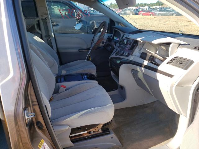 Photo 5 from auction – 2011 TOYOTA SIENNA LE with VIN 5TDKK3DC4BS123289