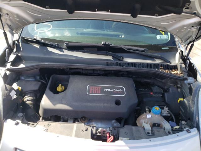Photo 7 from auction – 2015 FIAT 500L LOUNG with VIN ZFBCFACH6FZ033109