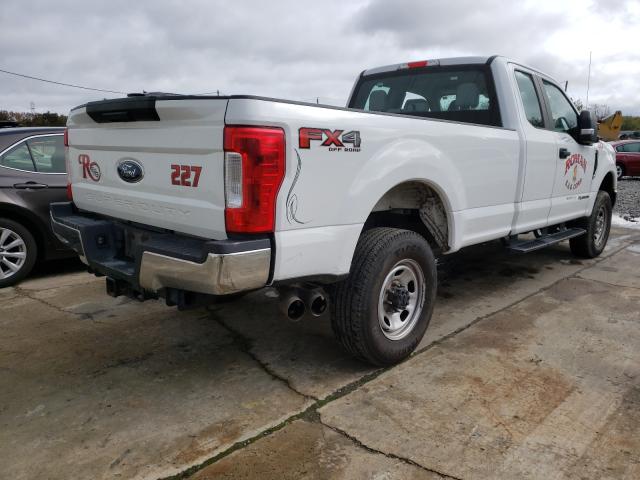 Photo 4 from auction – 2017 FORD F350 SUPER with VIN 1FT8X3BT4HEB66849