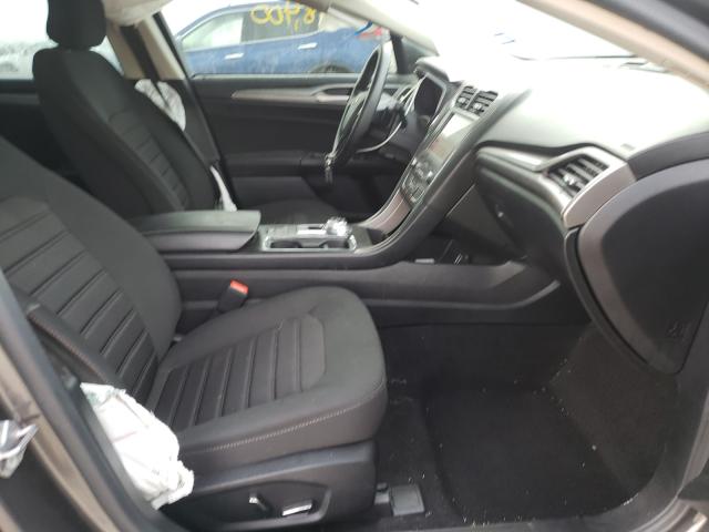 Photo 5 from auction – 2019 FORD FUSION SE with VIN 3FA6P0HD1KR250014