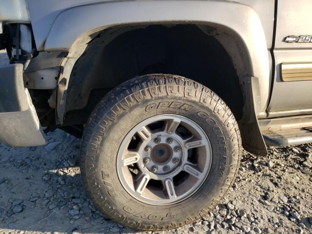 Photo 9 from auction – 2001 CHEVROLET SILVERADO with VIN 1GCHC23U11F152114