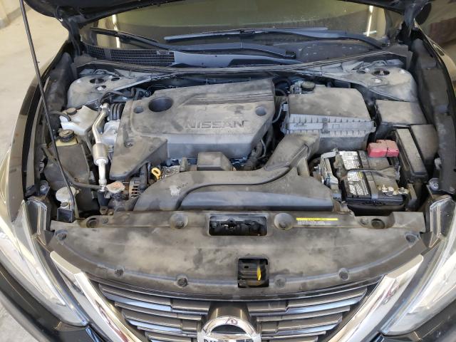 Photo 7 from auction – 2017 NISSAN ALTIMA 2.5 with VIN 1N4AL3AP5HC156981