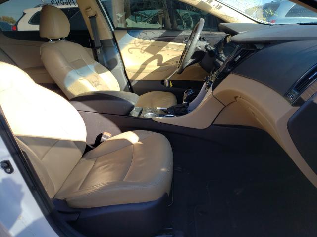 Photo 5 from auction – 2011 HYUNDAI SONATA SE with VIN 5NPEC4AC6BH285371