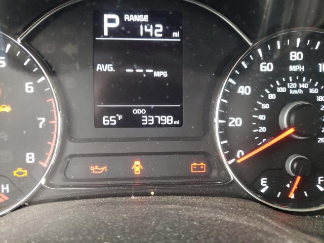 Photo 8 from auction – 2017 KIA FORTE LX with VIN 3KPFK4A76HE078759
