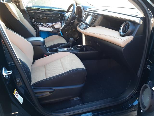 Photo 5 from auction – 2017 TOYOTA RAV4 XLE with VIN JTMWFREV0HD101030