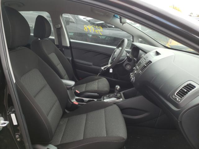 Photo 5 from auction – 2017 KIA FORTE LX with VIN 3KPFK4A76HE078759