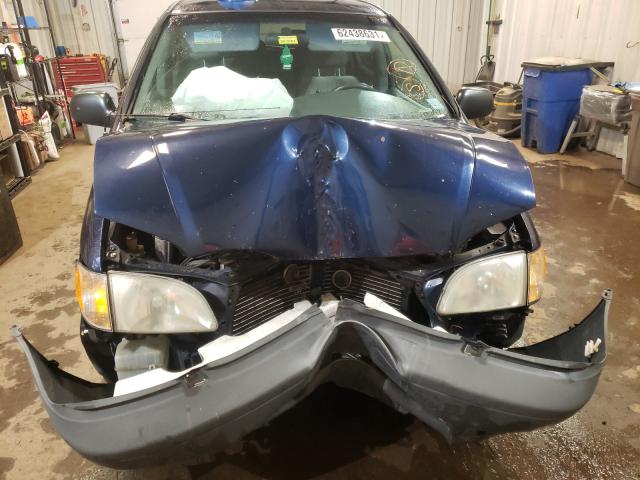 Photo 9 from auction – 2002 TOYOTA SIENNA CE with VIN 4T3ZF19C22U492750