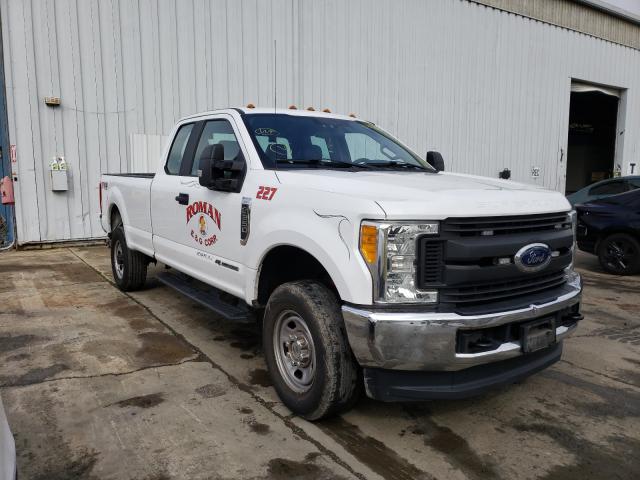 Photo 1 from auction – 2017 FORD F350 SUPER with VIN 1FT8X3BT4HEB66849
