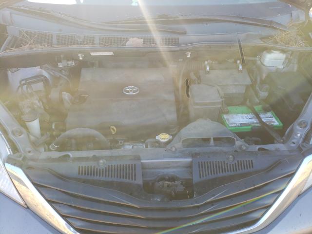 Photo 7 from auction – 2011 TOYOTA SIENNA LE with VIN 5TDKK3DC4BS123289
