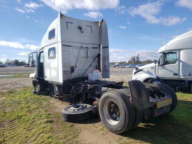 Photo 3 from auction – 2010 VOLVO VN VNL with VIN 4V4NC9EJXAN292302