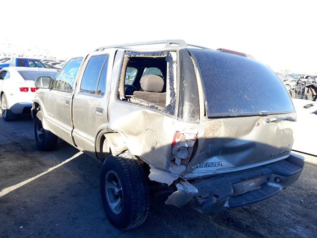Photo 3 from auction – 2003 CHEVROLET BLAZER with VIN 1GNCS13X03K113341