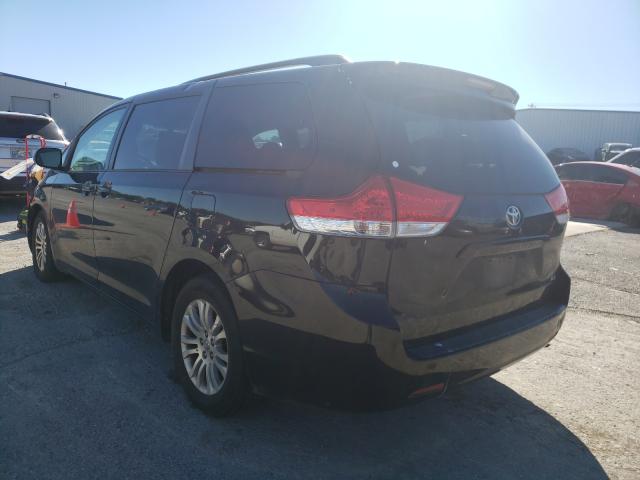 Photo 3 from auction – 2013 TOYOTA SIENNA XLE with VIN 5TDYK3DC2DS332396