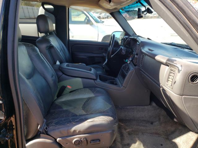Photo 5 from auction – 2003 CHEVROLET AVALANCHE with VIN 3GNEC13T33G241373