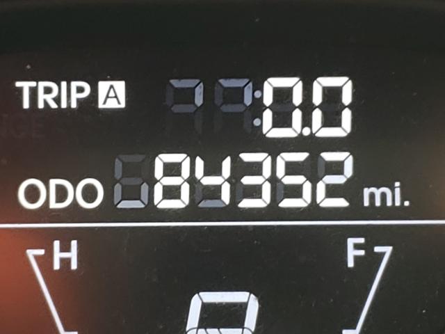 Photo 8 from auction – 2012 HYUNDAI ELANTRA GL with VIN 5NPDH4AE4CH119950