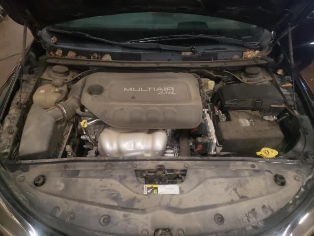 Photo 7 from auction – 2015 CHRYSLER 200 LIMITE with VIN 1C3CCCAB3FN723122
